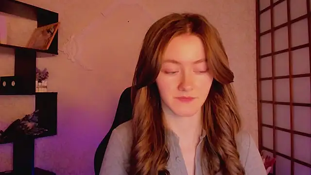 KateCuddle online show from 13, 2, 2025