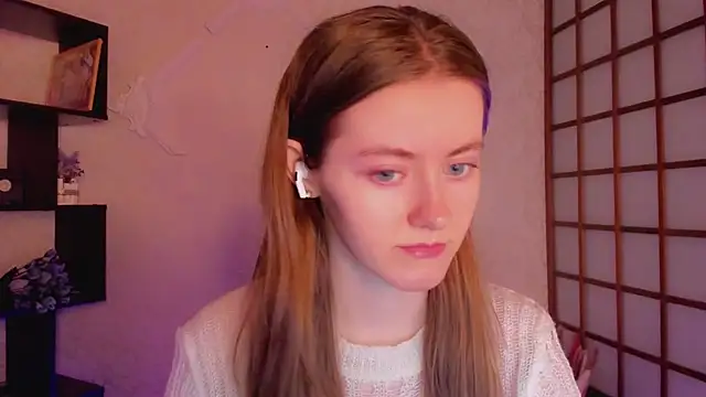 KateCuddle online show from 28, 2, 2025