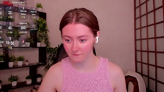 KateCuddle online show from 23, 4, 2026