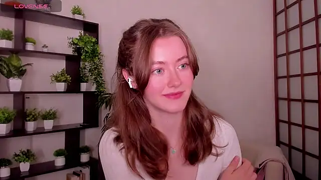 KateCuddle online show from 9, 7, 2026