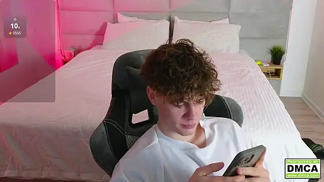 Snapshot of cute_thomas chatting on 30, 1, 2025 cute thomas online show from 30, 1, 2025