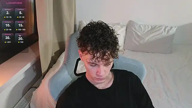 Snapshot of cute_thomas chatting on 11, 7, 2026 cute thomas online show from 11, 7, 2026