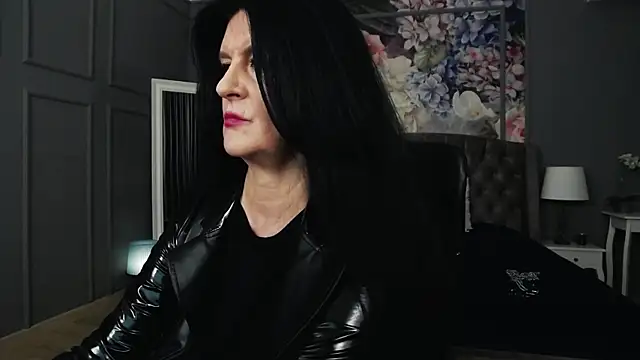 Snapshot of DomMelissaW chatting on 13, 9, 2025 DomMelissaW online show from 13, 9, 2025