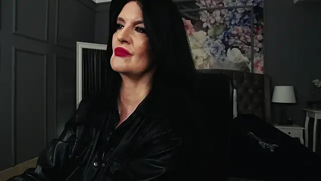 DomMelissaW online show from 10, 10, 2025