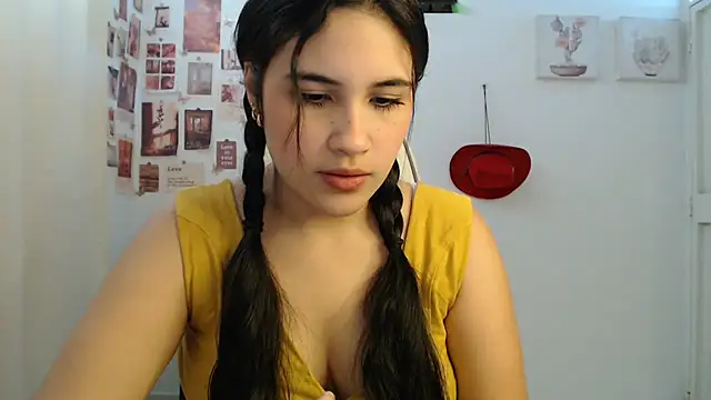 InocentHeaven1 online show from 15, 7, 2026