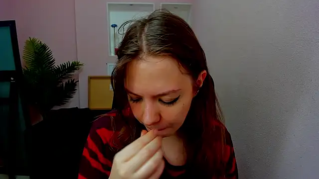 Persephoni online show from 7, 11, 2025