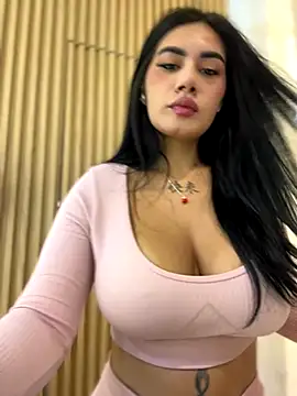 clarachanelricek online show from 18, 10, 2025