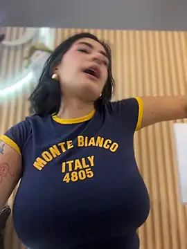 clarachanelricek online show from 18, 12, 2025