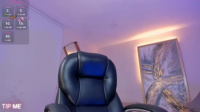 SophieBarnett online show from 9, 10, 2025