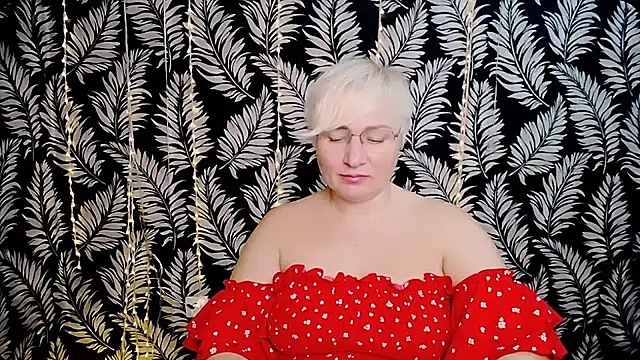 Olivia playful online show from 16, 3, 2026