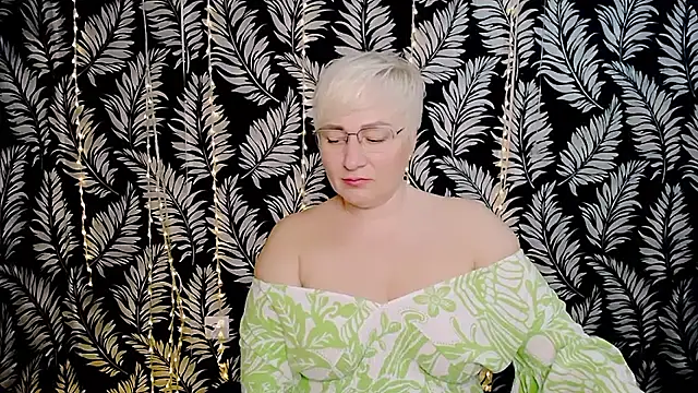 Olivia playful online show from 10, 4, 2026