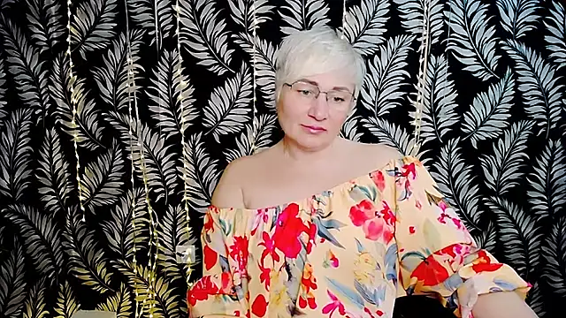 Snapshot of Olivia_playful chatting on 26, 4, 2026 Olivia playful online show from 26, 4, 2026