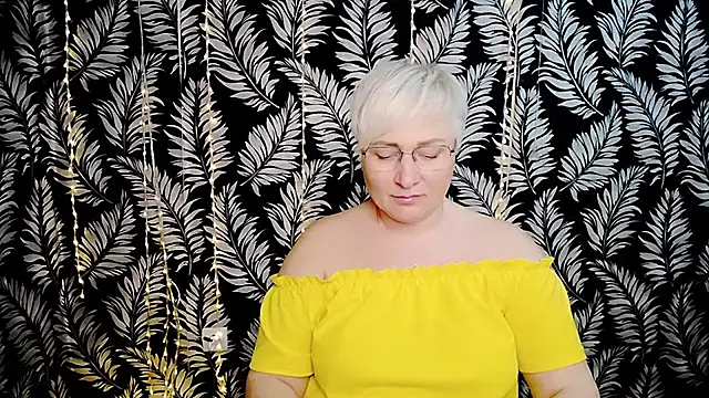 Snapshot of Olivia_playful chatting on 8, 5, 2026 Olivia playful online show from 8, 5, 2026