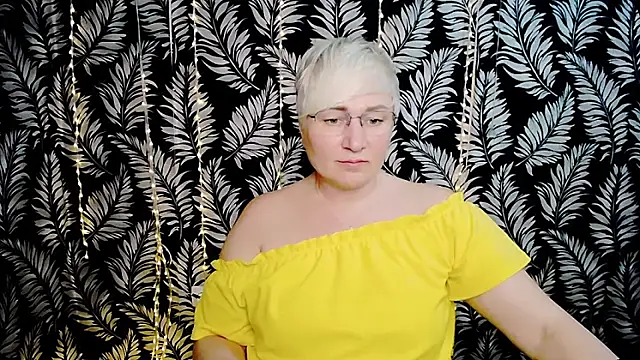Snapshot of Olivia_playful chatting on 11, 5, 2026 Olivia playful online show from 11, 5, 2026