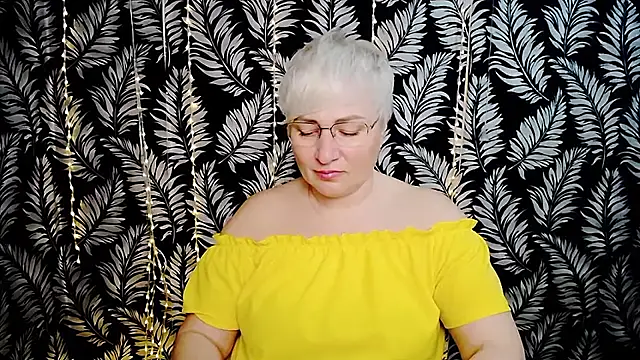 Snapshot of Olivia_playful chatting on 16, 5, 2026 Olivia playful online show from 16, 5, 2026
