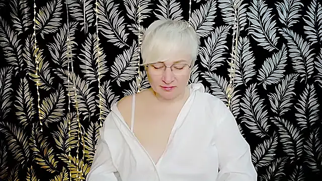 Snapshot of Olivia_playful chatting on 30, 5, 2026 Olivia playful online show from 30, 5, 2026