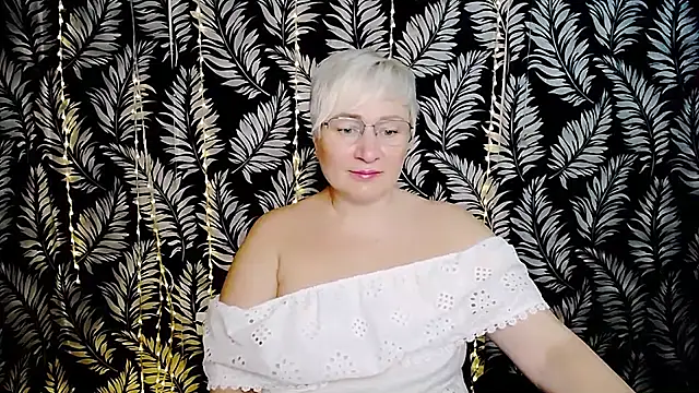 Olivia playful online show from 23, 7, 2026