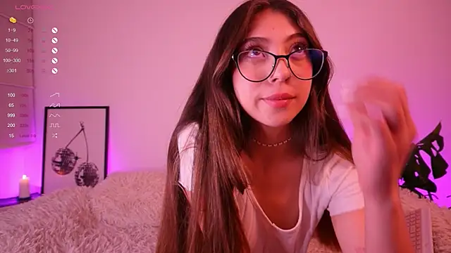 Snapshot of annie24_evans chatting on 9, 1, 2025 annie24 evans online show from 9, 1, 2025