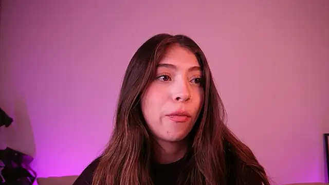 Snapshot of annie24_evans chatting on 14, 2, 2025 annie24 evans online show from 14, 2, 2025