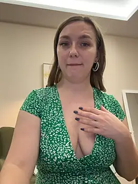 Snapshot of Janeee chatting on 4, 1, 2025 Janeee online show from 4, 1, 2025
