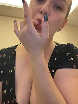 Snapshot of Janeee chatting on 5, 1, 2025 Janeee online show from 5, 1, 2025