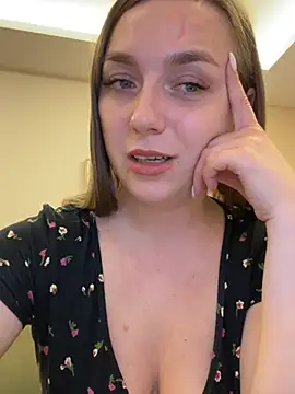 Snapshot of Janeee chatting on 3, 2, 2025 Janeee online show from 3, 2, 2025