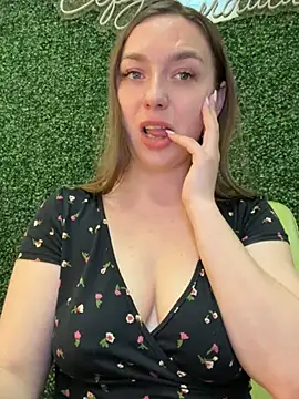 Snapshot of Janeee chatting on 15, 2, 2025 Janeee online show from 15, 2, 2025