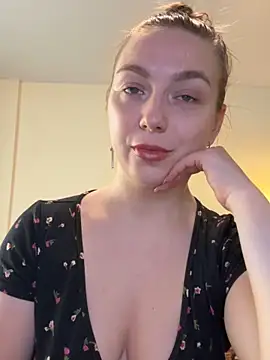Snapshot of Janeee chatting on 11, 3, 2025 Janeee online show from 11, 3, 2025