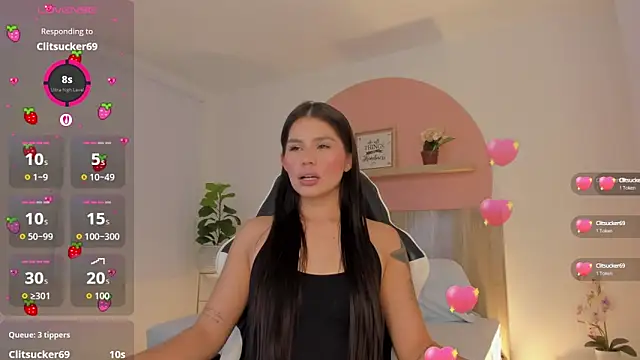 Snapshot of dominique25_ chatting on 25, 9, 2025 dominique25 online show from 25, 9, 2025