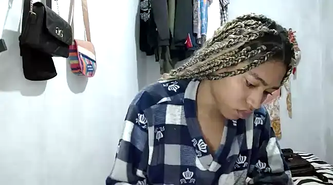 angelamarie1 online show from 5, 2, 2025