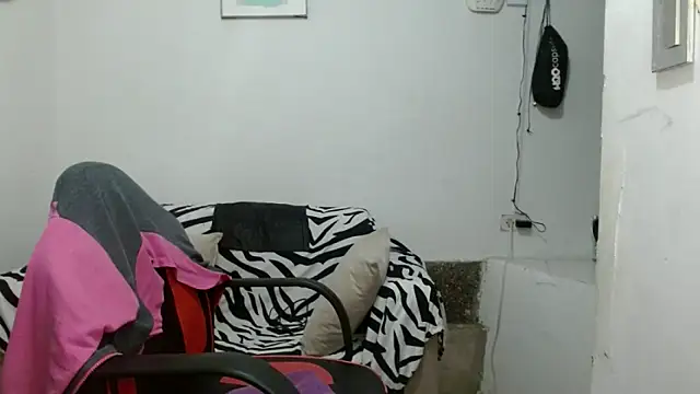 Snapshot of angelamarie1 chatting on 27, 3, 2026 angelamarie1 online show from 27, 3, 2026