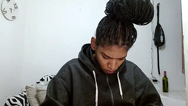 Snapshot of angelamarie1 chatting on 7, 5, 2026 angelamarie1 online show from 7, 5, 2026