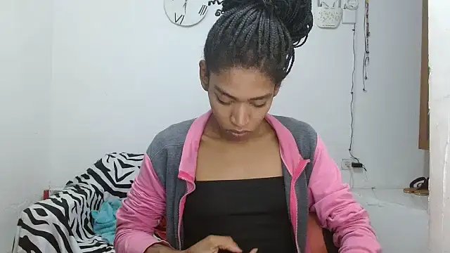 Snapshot of angelamarie1 chatting on 1, 6, 2026 angelamarie1 online show from 1, 6, 2026