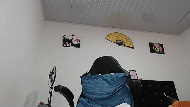 Snapshot of pamelabigcock69 chatting on 21, 4, 2026 pamelabigcock69 online show from 21, 4, 2026