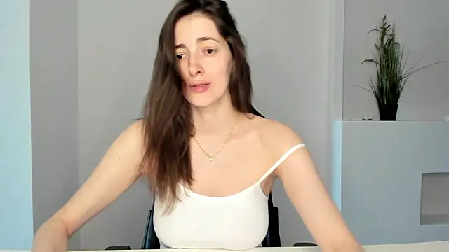 Sabrina Mur online show from 13, 2, 2025