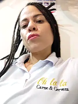 Dannacamila online show from 6, 2, 2026