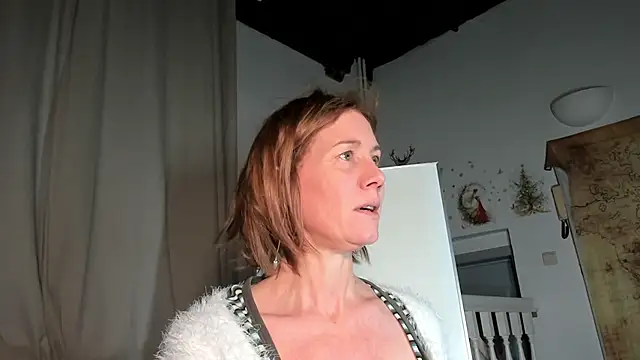 Lola Belgium online show from 5, 2, 2025