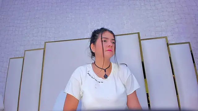 Snapshot of paola_rodriguez chatting on 21, 9, 2025 paola rodriguez online show from 21, 9, 2025
