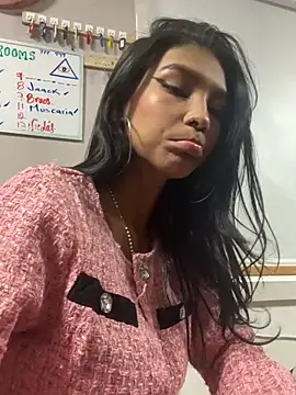 LauraAristizabal online show from 26, 1, 2025