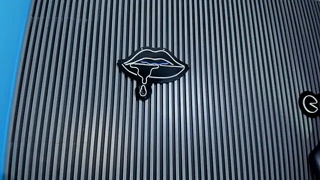 LauraAristizabal online show from 20, 2, 2025