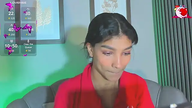 LauraAristizabal online show from 11, 10, 2025