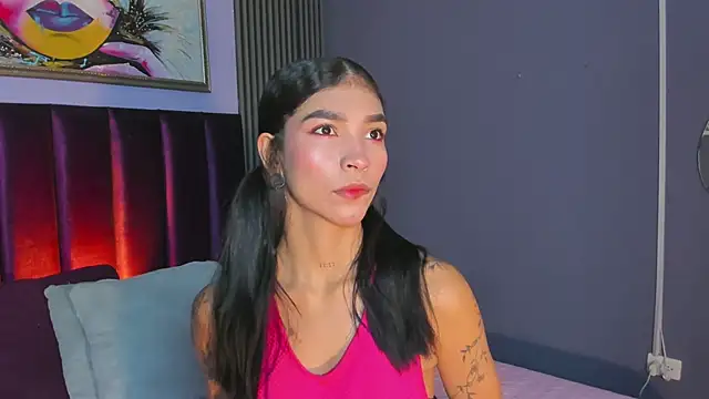 Snapshot of LauraAristizabal chatting on 18, 6, 2026 LauraAristizabal online show from 18, 6, 2026