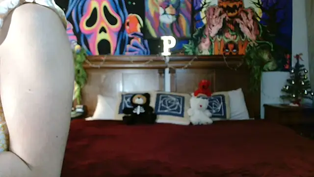 Snapshot of MINI_Petite chatting on 18, 12, 2024 MINI Petite online show from 18, 12, 2024