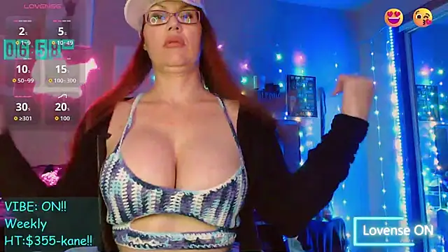 EmmaIsHere online show from 26, 11, 2025