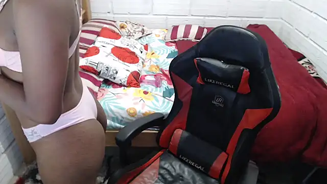 sexyjustin202 online show from 17, 12, 2024