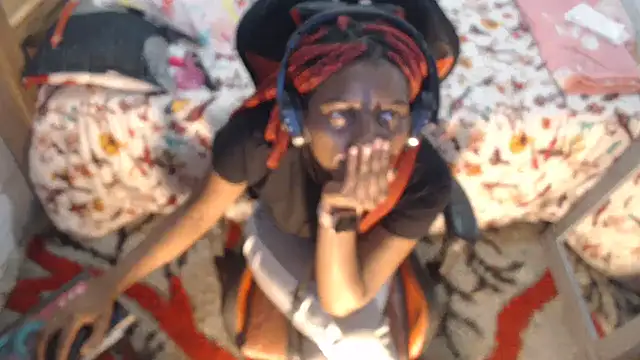 sexyjustin202 online show from 1, 2, 2025