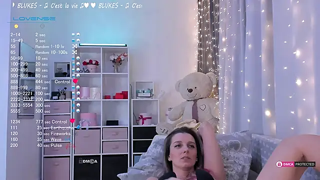 Karamelsw  online show from 13, 2, 2025