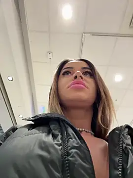 KirstieVegas online show from 23, 2, 2026