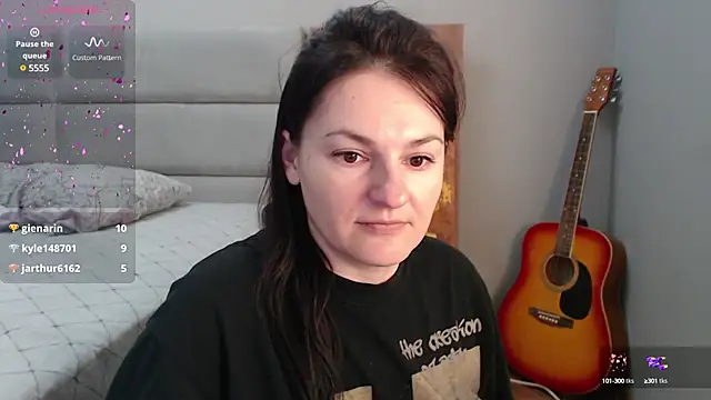 Stacy Davice online show from 1, 2, 2025