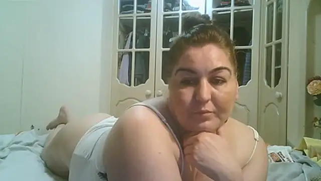 Snapshot of Mileva88 chatting on 15, 4, 2026 Mileva88 online show from 15, 4, 2026